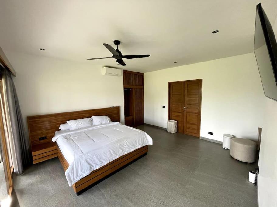 Villa Vespa Lovina Exterior foto