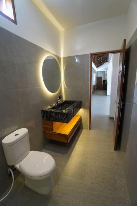 Villa Vespa Lovina Exterior foto