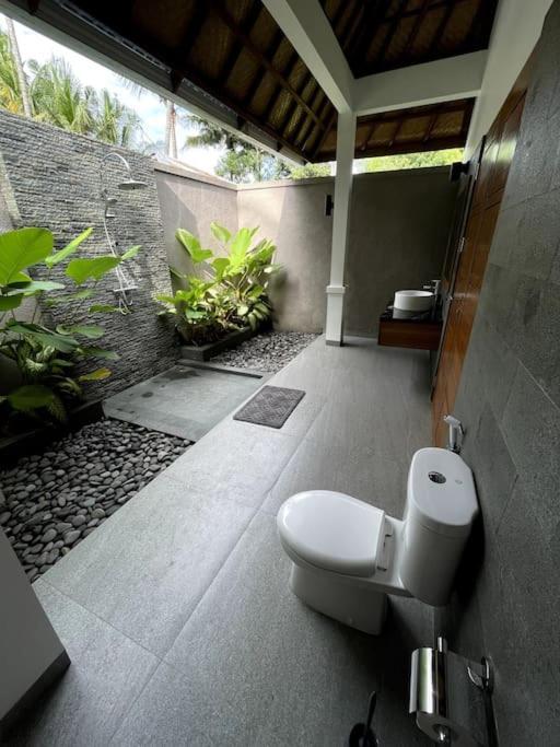 Villa Vespa Lovina Exterior foto